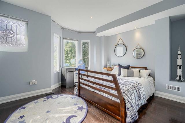 34 Kenneth Ave, House semidetached with 4 bedrooms, 4 bathrooms and 2 parking in Toronto ON | Image 14