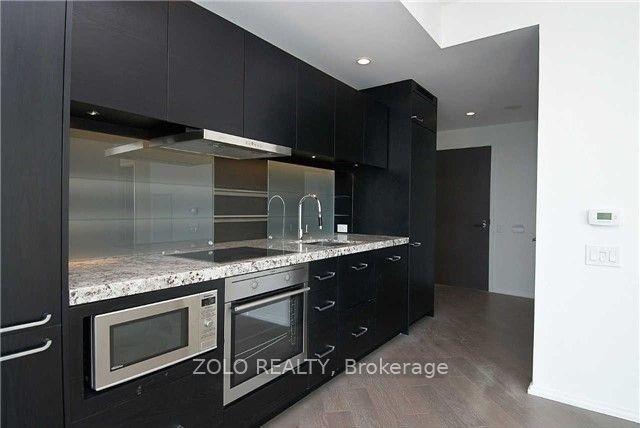 4702 - 45 Charles St E, Condo with 2 bedrooms, 2 bathrooms and 1 parking in Toronto ON | Image 14
