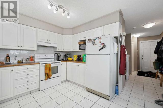 3, - 642 Mcdougall Road Ne, House attached with 3 bedrooms, 2 bathrooms and 1 parking in Calgary AB | Image 10