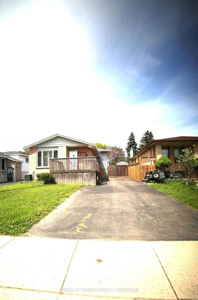 341 Rexford Dr, House detached with 3 bedrooms, 2 bathrooms and 3 parking in Hamilton ON | Image 1