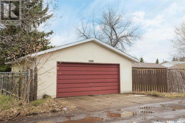 1100 Knox Pl, House detached with 3 bedrooms, 2 bathrooms and null parking in Prince Albert SK | Image 6