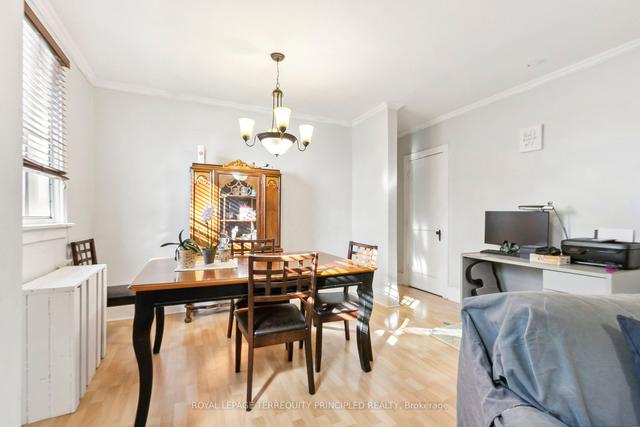 60 Thirtieth St, House detached with 4 bedrooms, 2 bathrooms and 9 parking in Toronto ON | Image 2