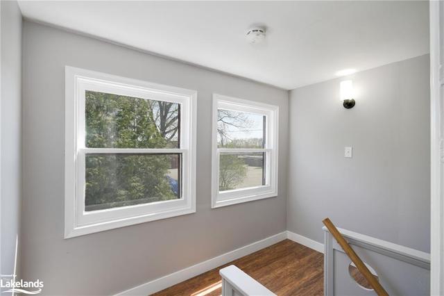 240 Mary St S, House detached with 3 bedrooms, 1 bathrooms and 3 parking in Gravenhurst ON | Image 15