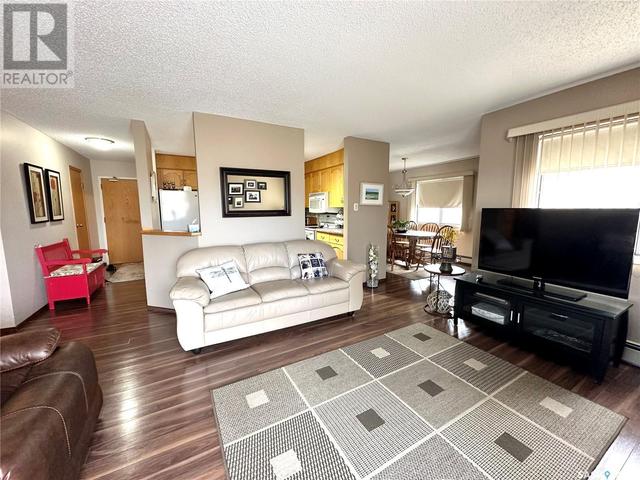 301 - 1442 102nd Street, Condo with 2 bedrooms, 2 bathrooms and null parking in North Battleford CY SK | Image 6