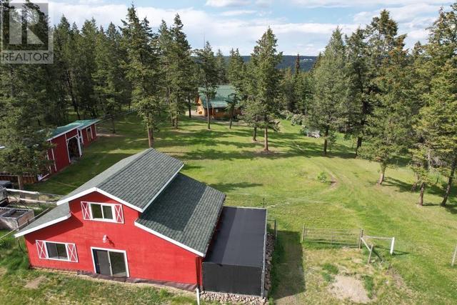 1432 Flett Road, House detached with 5 bedrooms, 3 bathrooms and null parking in Cariboo E BC | Image 37