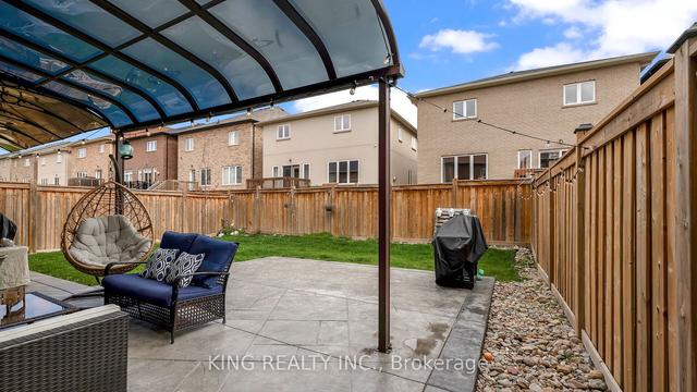 9 Monkton Cir, House detached with 6 bedrooms, 4 bathrooms and 6 parking in Brampton ON | Image 32