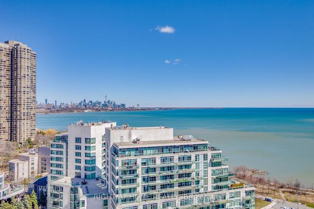LPH11 - 2083 Lake Shore Blvd W, Condo with 2 bedrooms, 2 bathrooms and 1 parking in Toronto ON | Image 11