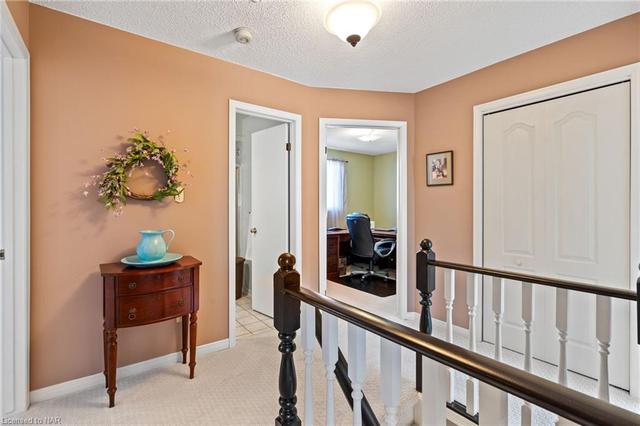 48 Elderwood Dr, House detached with 5 bedrooms, 2 bathrooms and 6 parking in St. Catharines ON | Image 11