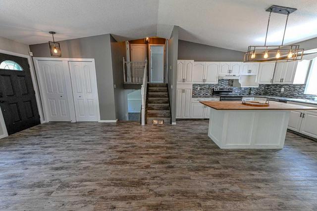 116 - 50001 Township Road 713 Township, House detached with 4 bedrooms, 2 bathrooms and null parking in Grande Prairie County No. 1 AB | Image 5