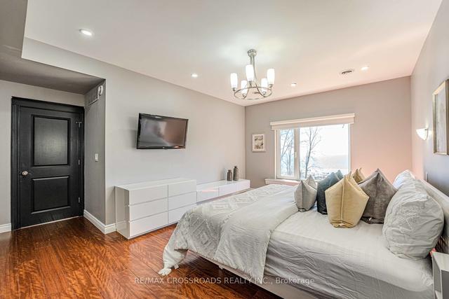 9 Redland Cres E, House detached with 5 bedrooms, 7 bathrooms and 14 parking in Toronto ON | Image 9