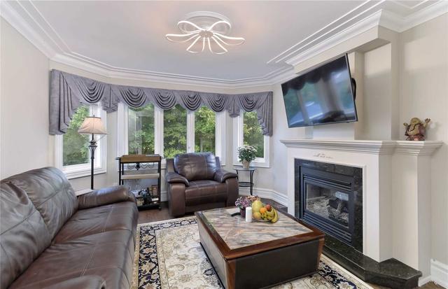 130 Willis Rd, House detached with 4 bedrooms, 6 bathrooms and 8 parking in Vaughan ON | Image 4