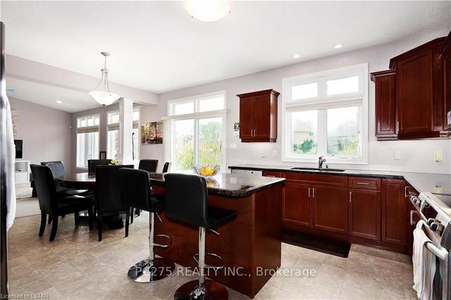 23 Arklow Pl, House detached with 4 bedrooms, 4 bathrooms and 4 parking in London ON | Image 2