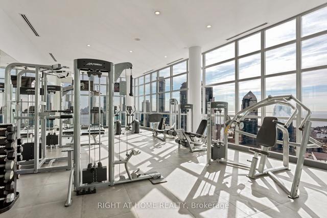 2521 - 165 Legion Rd N, Condo with 1 bedrooms, 1 bathrooms and 1 parking in Toronto ON | Image 20