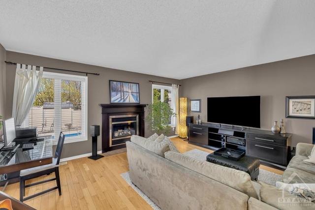 3 Grandlea Terrace, House detached with 4 bedrooms, 4 bathrooms and 4 parking in Ottawa ON | Image 8