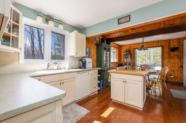 61 Beaver Dr, House detached with 3 bedrooms, 1 bathrooms and 10 parking in Kawartha Lakes ON | Image 6