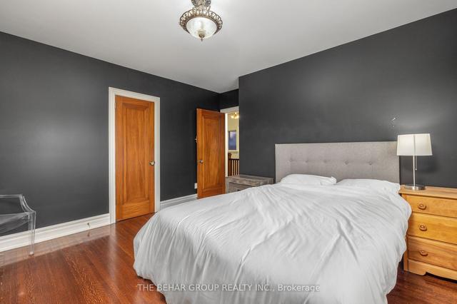 1840 Dufferin St, House detached with 3 bedrooms, 2 bathrooms and 2 parking in Toronto ON | Image 21