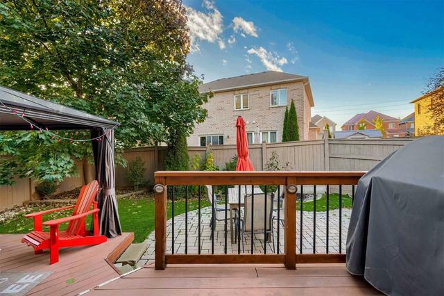 31 Laurentide Cres, House detached with 4 bedrooms, 5 bathrooms and 6 parking in Brampton ON | Image 21