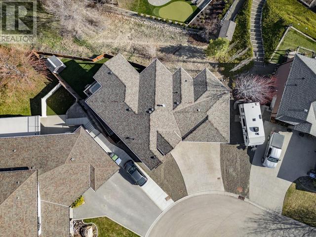 1425 Kendra Crt, House detached with 5 bedrooms, 3 bathrooms and 5 parking in Kelowna BC | Image 40