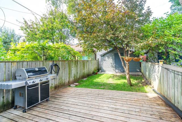 422 Montrose Ave, House semidetached with 3 bedrooms, 2 bathrooms and 2 parking in Toronto ON | Image 10