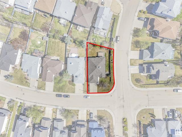 803 Forbes Cl Nw, House detached with 3 bedrooms, 3 bathrooms and null parking in Edmonton AB | Image 9