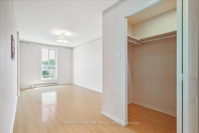 2102 - 100 Mornelle Ct, Townhouse with 4 bedrooms, 3 bathrooms and 1 parking in Toronto ON | Image 8