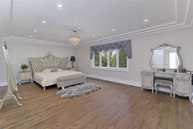 130 Willis Rd, House detached with 4 bedrooms, 6 bathrooms and 8 parking in Vaughan ON | Image 5