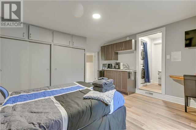 12 Cartwright St, House other with 6 bedrooms, 4 bathrooms and 6 parking in London ON | Image 30