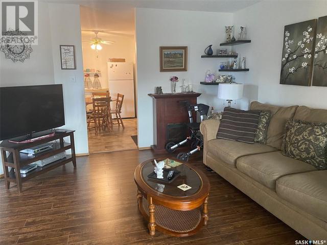 201 - 806 10th St, Condo with 2 bedrooms, 2 bathrooms and null parking in Humboldt SK | Image 13