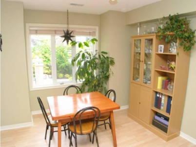 TH-2 - 208 Niagara St, Townhouse with 3 bedrooms, 2 bathrooms and 1 parking in Toronto ON | Image 4