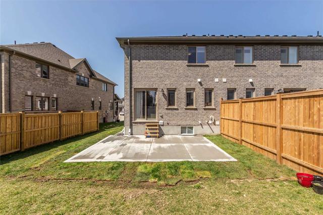 90 Hollybrook Tr, House attached with 3 bedrooms, 4 bathrooms and 3 parking in Kitchener ON | Image 29