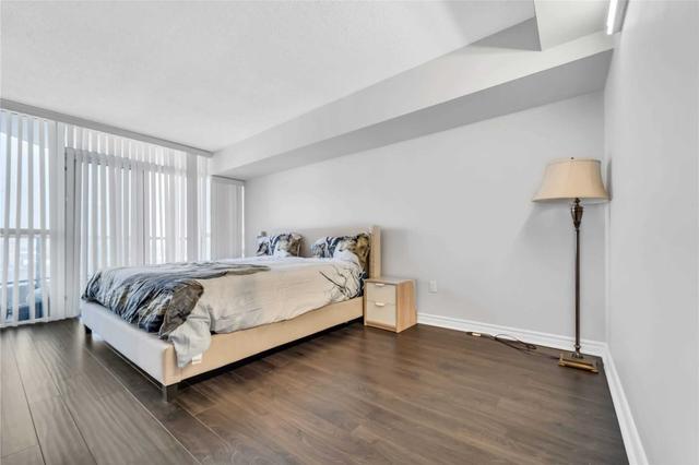 1617 - 1 Rowntree Rd, Condo with 2 bedrooms, 2 bathrooms and 1 parking in Toronto ON | Image 11