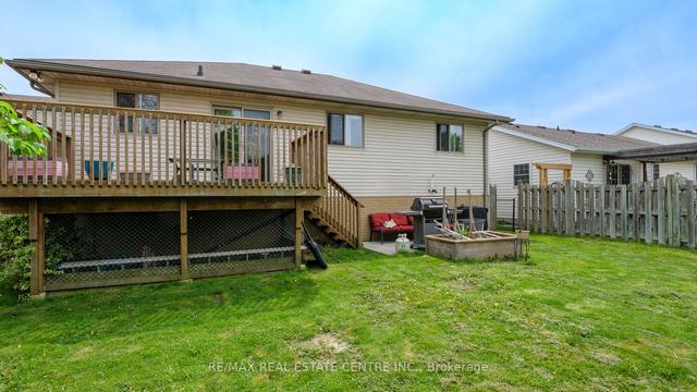 38 Brush Cres, House detached with 3 bedrooms, 2 bathrooms and 6 parking in Amherstburg ON | Image 21