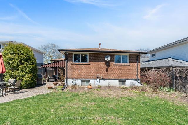 781 Tatra Dr, House detached with 3 bedrooms, 2 bathrooms and 5 parking in Oshawa ON | Image 25