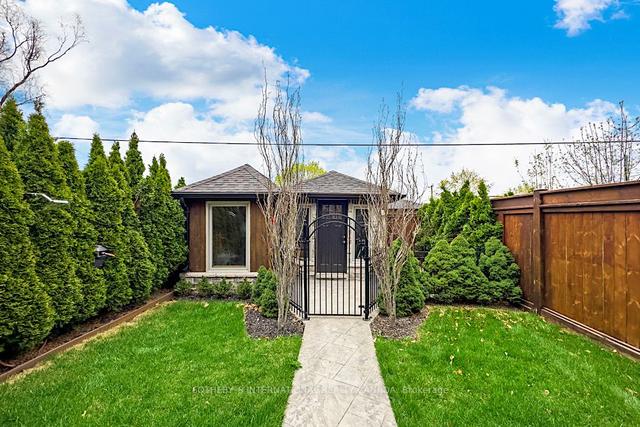 983 Glencairn Ave, House detached with 3 bedrooms, 4 bathrooms and 2 parking in Toronto ON | Image 32