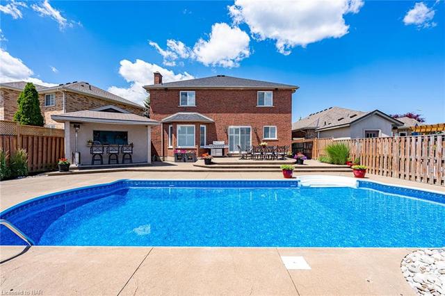 4 Valvano Court, House detached with 4 bedrooms, 2 bathrooms and 6 parking in St. Catharines ON | Image 30