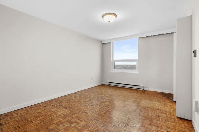 2012 - 61 Richview Rd, Condo with 3 bedrooms, 2 bathrooms and 1 parking in Toronto ON | Image 6