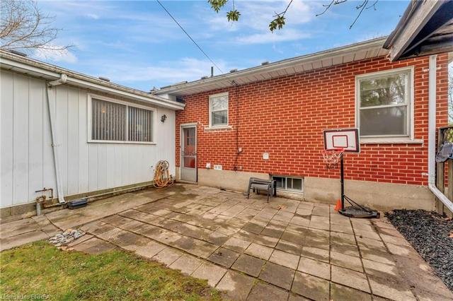 73 Franklin St, House detached with 3 bedrooms, 2 bathrooms and 3 parking in Brantford ON | Image 30