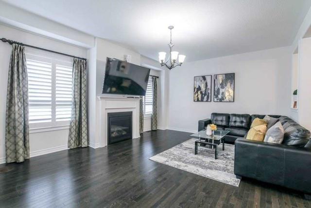 47 Quick Tr, House detached with 4 bedrooms, 4 bathrooms and 6 parking in Clarington ON | Image 8