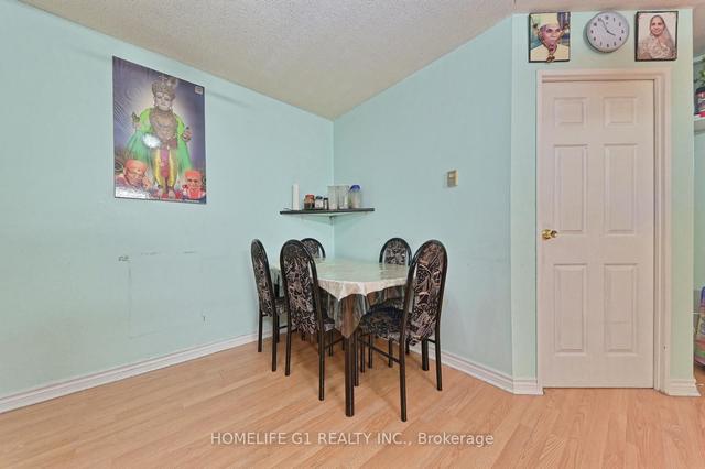 39 - 100 Mornelle Ct, Townhouse with 3 bedrooms, 1 bathrooms and 1 parking in Toronto ON | Image 2