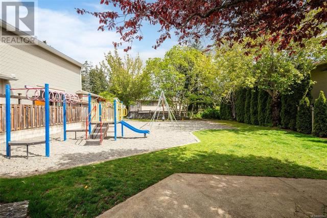 2612 Pinnacle Way, House detached with 3 bedrooms, 3 bathrooms and 3 parking in Langford BC | Image 40