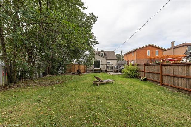 911 Division St, House detached with 3 bedrooms, 2 bathrooms and 3 parking in Kingston ON | Image 47