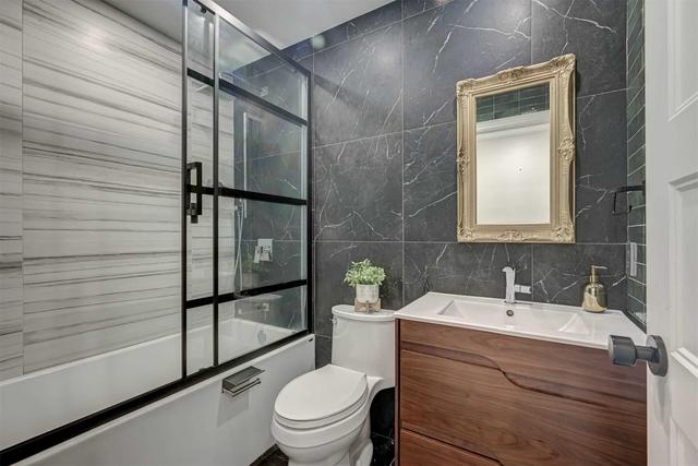 c - 74 Coxwell Ave, Townhouse with 2 bedrooms, 2 bathrooms and 1 parking in Toronto ON | Image 4