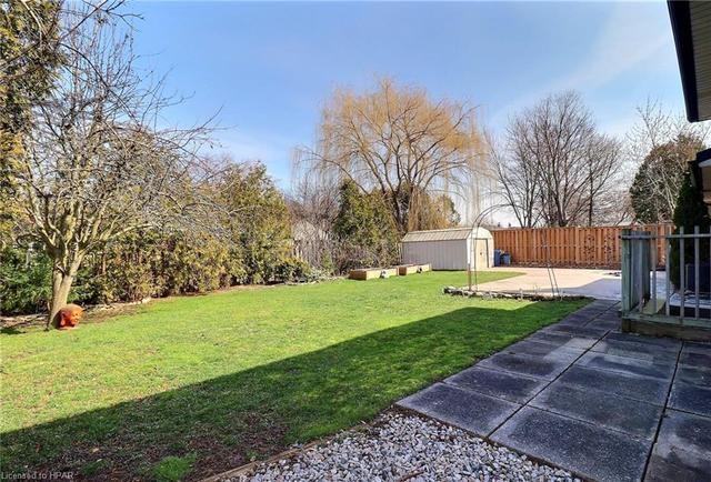 36 Mendip Crescent, House detached with 4 bedrooms, 2 bathrooms and 5 parking in London ON | Image 13