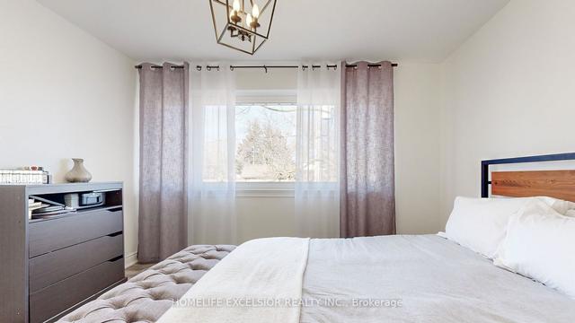 19 Moncrieff Dr, House detached with 3 bedrooms, 3 bathrooms and 4 parking in Toronto ON | Image 21