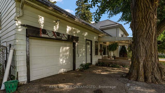 1013 Windham Centre Rd, House detached with 5 bedrooms, 2 bathrooms and 4 parking in Norfolk County ON | Image 36