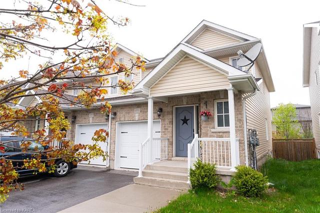 1573 Crimson Cres, House attached with 3 bedrooms, 2 bathrooms and 5 parking in Kingston ON | Image 1
