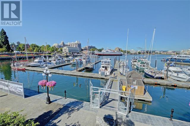 Less than a kilometer to  the inner Harbour in downtown Victoria | Image 29