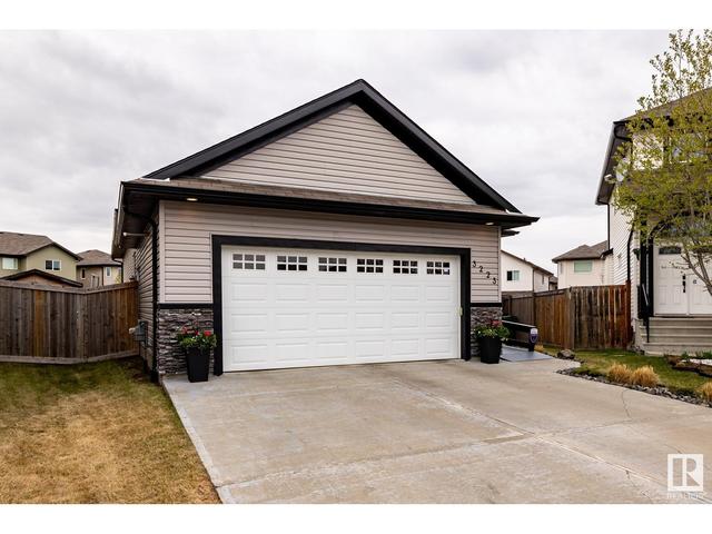 3223 22 Ave Nw, House detached with 4 bedrooms, 3 bathrooms and 4 parking in Edmonton AB | Image 69