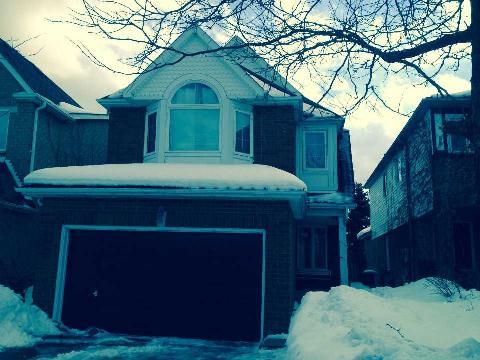 8 Townley Cres, House detached with 4 bedrooms, 4 bathrooms and 4 parking in Brampton ON | Image 1