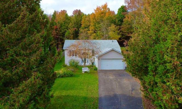 2252 Lakeshore Rd E, House detached with 3 bedrooms, 2 bathrooms and 9 parking in Oro Medonte ON | Image 3